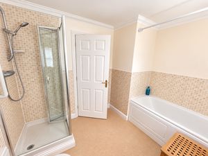 bathroom- click for photo gallery